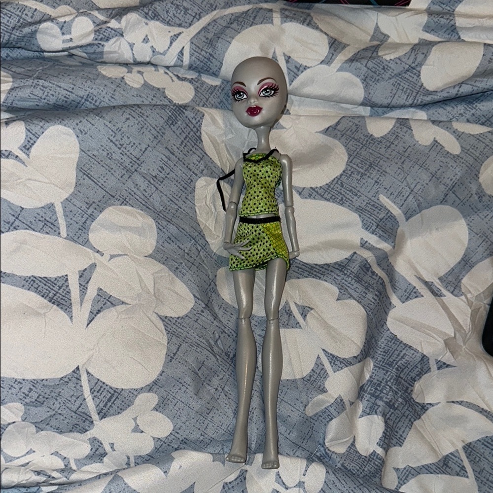 Monster High Gray and Green Accent Doll